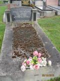 image of grave number 377107